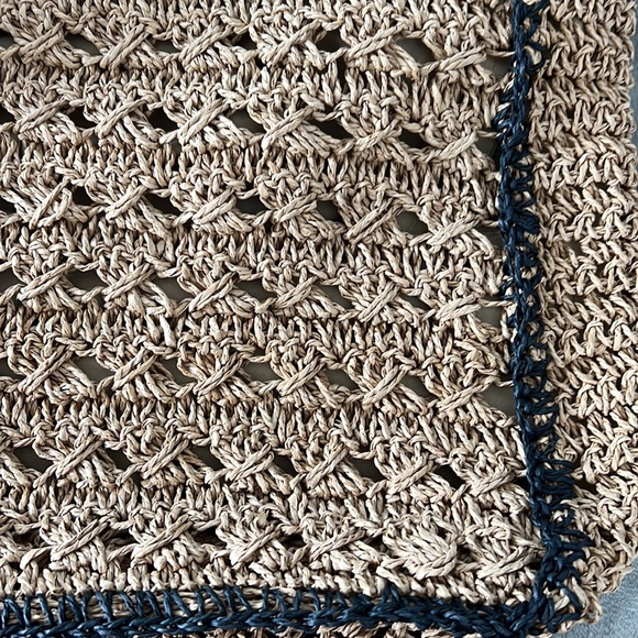 Beautiful Straw Beach Bag - Picture 11 of 13